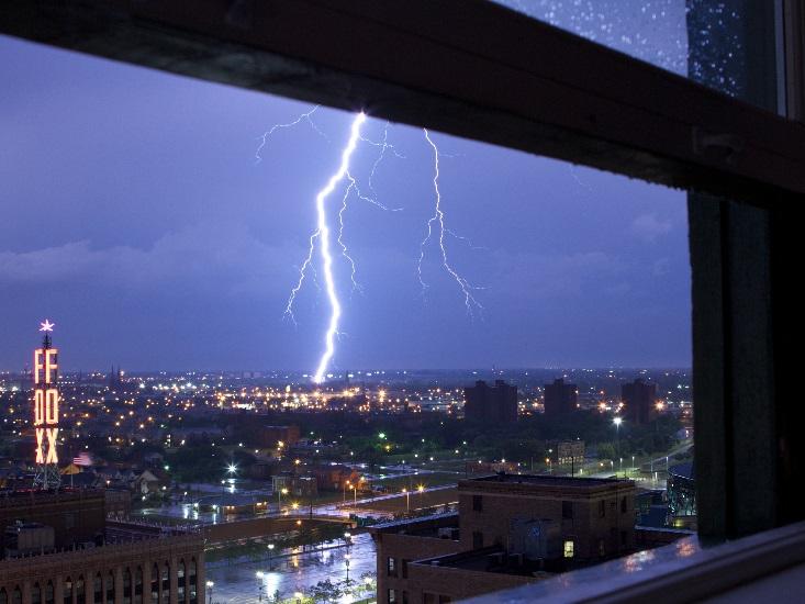 lightning ground_HERO