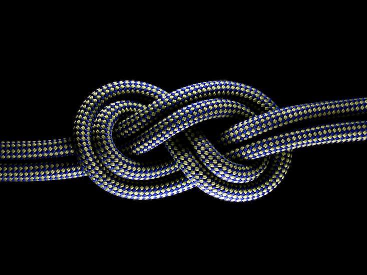 Color-Changing Material Unites the Math and Physics of Knots - Facts So Romantic - Nautilus