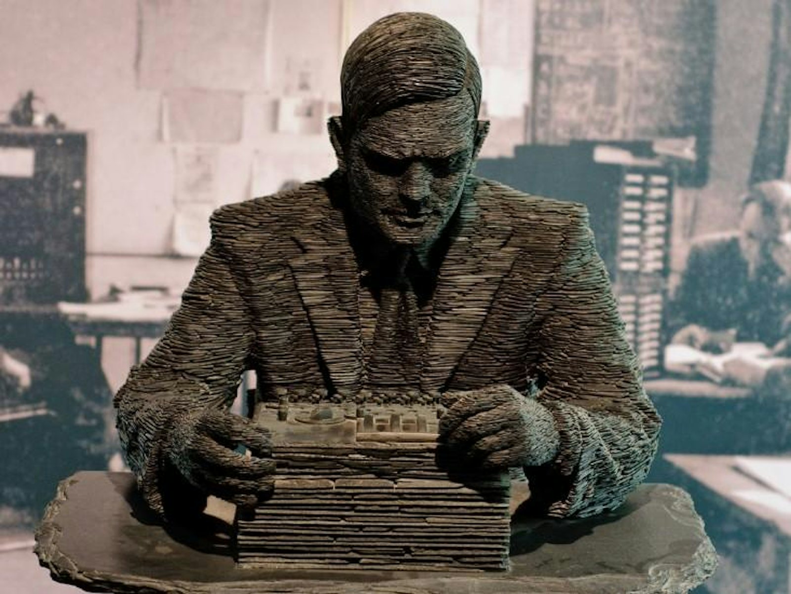 Alan Turing sculpture Bletchley Park Stephen Kettle 
