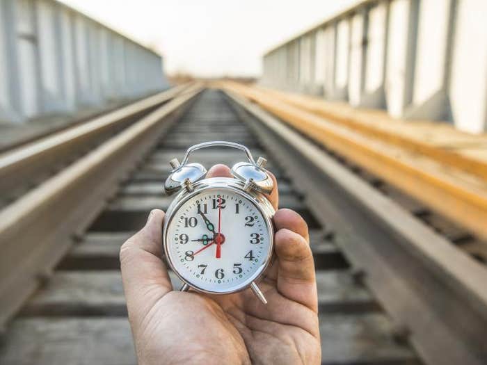 clock on tracks