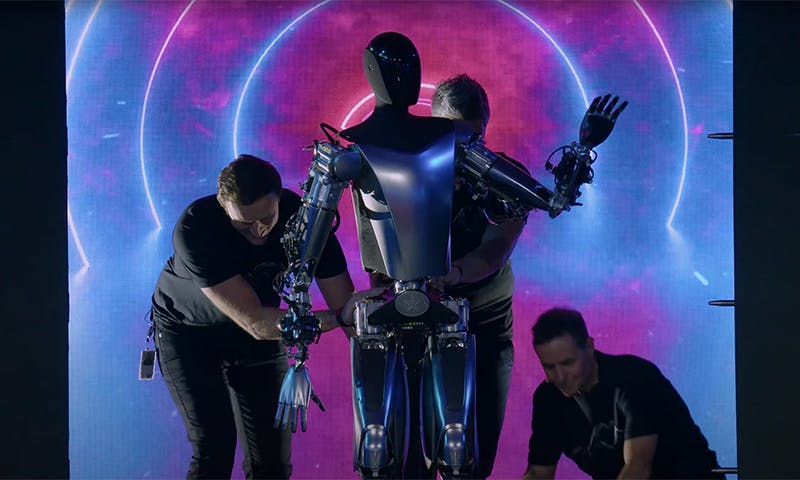 Is Tesla’s New Humanoid Robot “Optimus” an AI Gamechanger?
